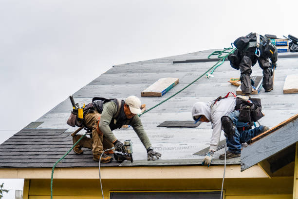 Professional Gutter Installation technician working in Saratoga Springs, UT